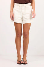 Load image into Gallery viewer, Kindly Ecru Pocket Front Denim Shorts / Ecru
