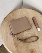 Load image into Gallery viewer, Eden Wallet Malt