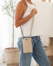 Load image into Gallery viewer, Suki Phone Bag Almond