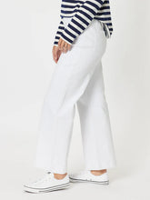 Load image into Gallery viewer, Maddy Jean White Denim
