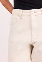 Load image into Gallery viewer, Tradition Ecru Stretch Soft Barrel Jean