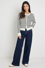 Load image into Gallery viewer, Concert Indigo Mid Rise Wide Leg Pocket Jean