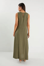 Load image into Gallery viewer, Easygoing Khaki Linen Blend Sleeveless Crew Neck Midi Dress