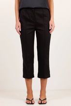 Load image into Gallery viewer, Reckon Black Stretchy Capri Pants