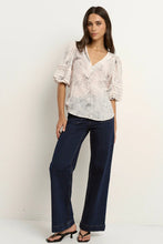 Load image into Gallery viewer, Recall Ivory Sketch Floral Pleat Sleeve Crew Top