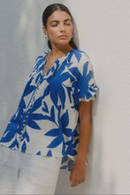 Load image into Gallery viewer, Antic Bright Blue Abstract Button Front Top