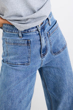 Load image into Gallery viewer, Zoey Signature