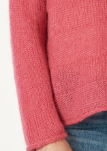 Load image into Gallery viewer, Mohair V Rouge