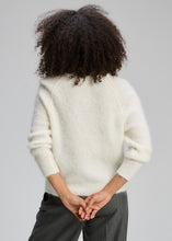 Load image into Gallery viewer, Alpaca Cardi White