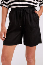 Load image into Gallery viewer, Bermuda Short Black
