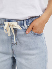 Load image into Gallery viewer, Gabby Bermuda Short Light Blue