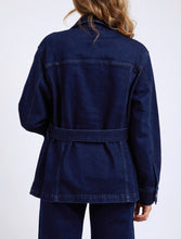Load image into Gallery viewer, Huntleigh Jacket Dark Denim