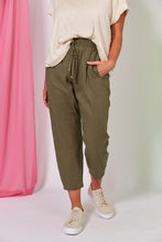 Load image into Gallery viewer, Studio Relaxed Pants Khaki
