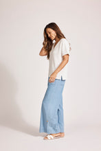 Load image into Gallery viewer, Artemis V Knit Top White
