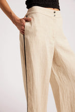 Load image into Gallery viewer, Maris Splice Pant Tusk/Black
