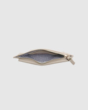 Load image into Gallery viewer, Suki Phone Bag Almond
