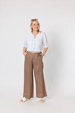 Load image into Gallery viewer, Luella Linen Pant Mocha
