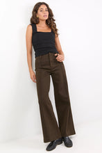 Load image into Gallery viewer, Tune Chocolate stretch Pintuck Front Wide Leg Jean Pants
