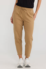 Load image into Gallery viewer, Wayfarer Pant Taupe
