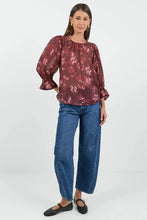 Load image into Gallery viewer, Candid Plum Smudge Floral Frill Sleeve Crew Neck Top

