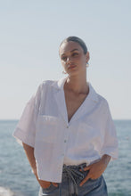Load image into Gallery viewer, Meander White Linen Boxy SS Shirt
