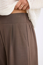 Load image into Gallery viewer, Instinctive Chocolate Twill Wide Leg Pant
