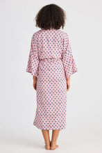 Load image into Gallery viewer, Namaste Robe Ditsy Daisy
