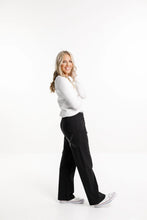 Load image into Gallery viewer, Avenue Pant Pant with Matt Black x
