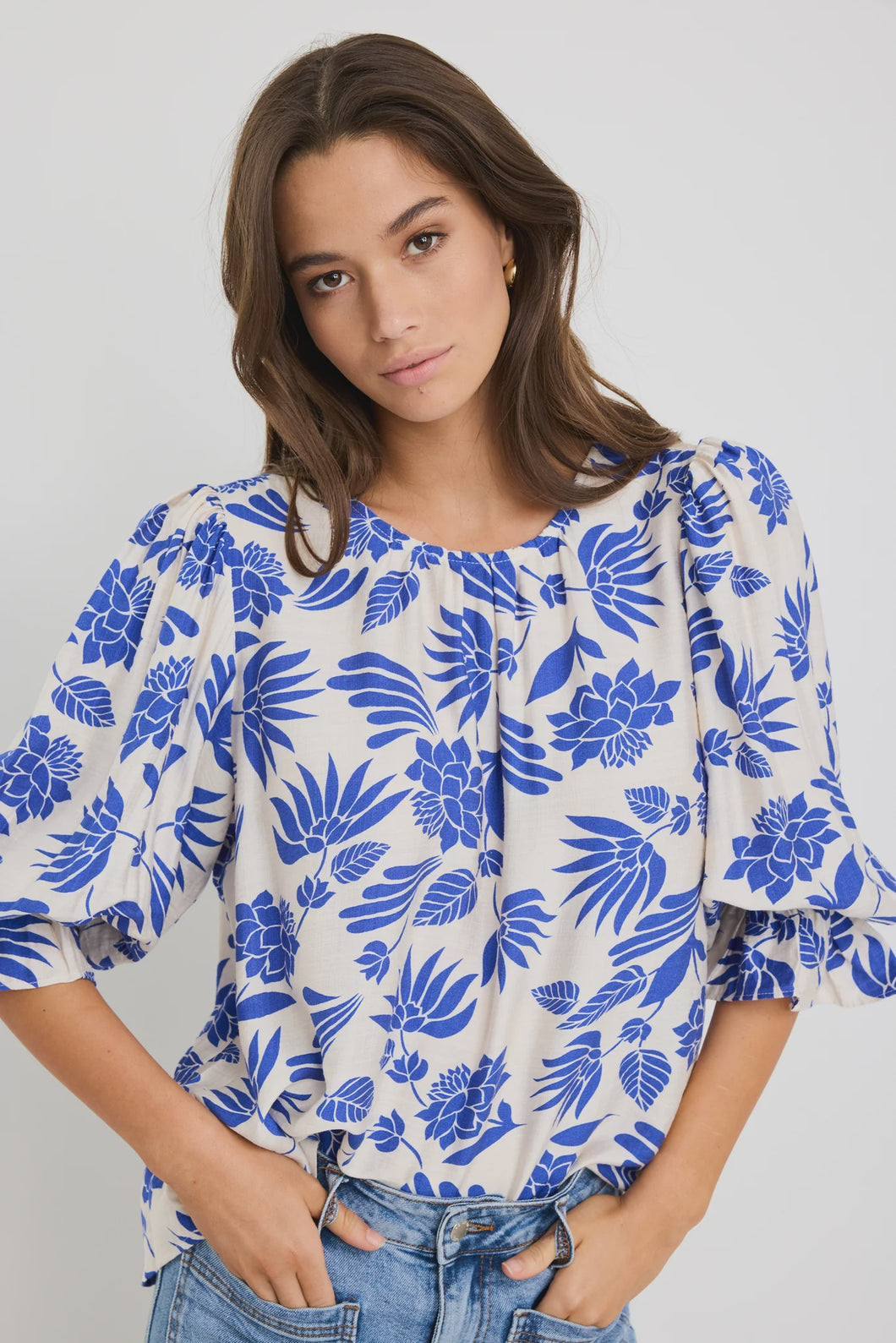 Justify Blue Lotus SS Blouson Sleeve Top