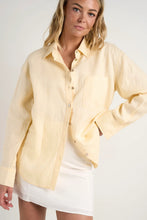 Load image into Gallery viewer, Optimum Lemon Linen Oversize Shirt
