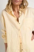 Load image into Gallery viewer, Optimum Lemon Linen Oversize Shirt
