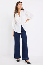 Load image into Gallery viewer, Ornamental White Lace Pintuck SS Shirt
