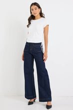 Load image into Gallery viewer, Perfect Ivory Rib Rouched Side Crop Tee
