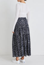 Load image into Gallery viewer, Playful Leaf Maxi Skirt
