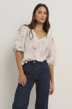 Load image into Gallery viewer, Recall Ivory Sketch Floral Pleat Sleeve Crew Top
