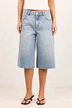 Load image into Gallery viewer, Maverick Vintage Blue Knee Length Bermuda Denim Shorts - Vintage Blue
