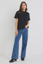 Load image into Gallery viewer, Street Black Crew Neck Short Sleeved Boxy Tee
