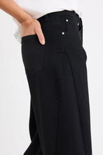 Load image into Gallery viewer, Graduate Jet Black Stretch Barrel Jean Black
