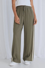Load image into Gallery viewer, Townie Pant Olive
