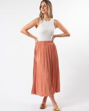 Load image into Gallery viewer, Everyday Skirt Vintage Rose
