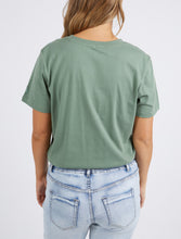 Load image into Gallery viewer, Botaniques Tee Moss Green
