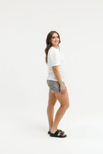 Load image into Gallery viewer, Rose Tee Vanilla
