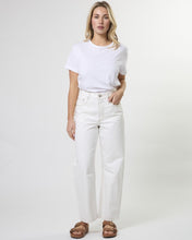 Load image into Gallery viewer, Carson Barrel Jean Ecru
