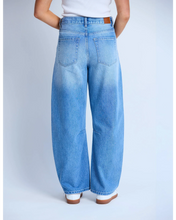 Load image into Gallery viewer, Carson Barrel Jean Mid Blue
