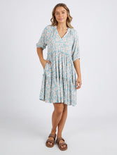 Load image into Gallery viewer, Daisy Dress Daisy Floral
