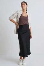 Load image into Gallery viewer, Ivy Black Washer Satin Midi Bias Skirt
