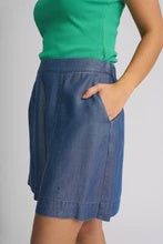 Load image into Gallery viewer, Burke Short Indigo Wash
