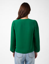 Load image into Gallery viewer, Sabine Blouse Parakeet Green

