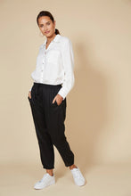 Load image into Gallery viewer, Studio Relaxed Pant Ebony
