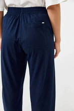 Load image into Gallery viewer, Studio Traveller Pant Navy
